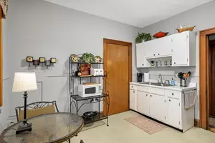 2300 Grand Ave S, Minneapolis, MN 55405 - Photo 34