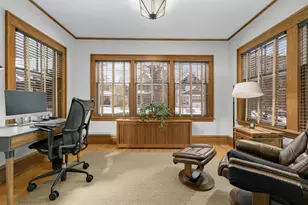 2300 Grand Ave S, Minneapolis, MN 55405 - Photo 10