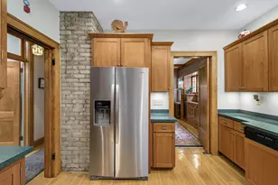 2300 Grand Ave S, Minneapolis, MN 55405 - Photo 20