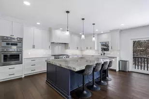 925 Minnesota Ln N, Plymouth, MN 55447 - Photo 6