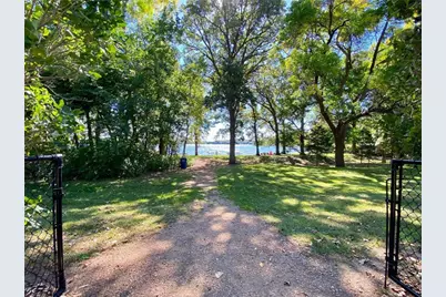 8789 N Bay Drive, Chanhassen, MN 55317 - Photo 30