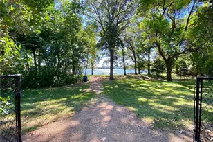 8789 N Bay Dr, Chanhassen, MN 55317 - Photo 30