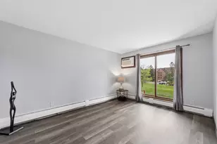 3440 Golfview Dr, Eagan, MN 55123 - Photo 8
