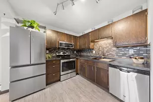 3440 Golfview Dr, Eagan, MN 55123 - Photo 4