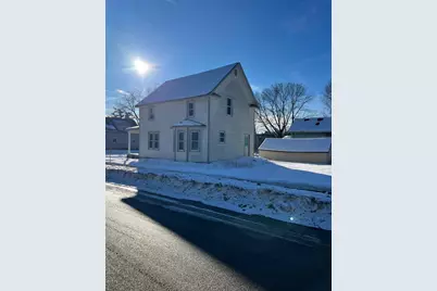 231 E River Street, Woodville, WI 54028 - Photo 4