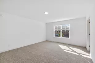 186 HUNTINGTON DR, Waconia, MN 55387 - Photo 10