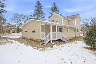 103 S 6th Street, River Falls, WI 54022 - Photo 4