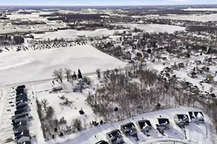 2840 30th St NE, Buffalo, MN 55313 - Photo 2