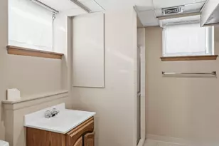 2112 Suburban Ave, Saint Paul, MN 55119 - Photo 14