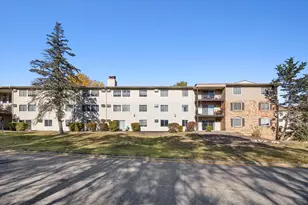 10311 Cedar Lake Rd, Minnetonka, MN 55305 - Photo 24