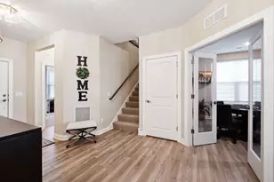 934 Goldfinch St, Chaska, MN 55318 - Photo 10