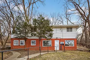 956 14th Ave SW, Rochester, MN 55902 - Photo 2