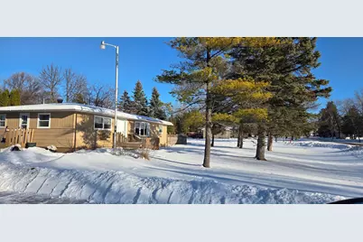 320 19th Street E, International Falls, MN 56649 - Photo 2