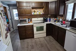 320 19th St E, International Falls, MN 56649 - Photo 6