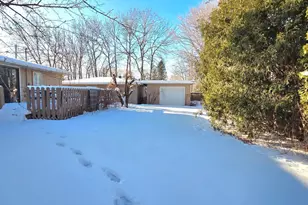 320 19th St E, International Falls, MN 56649 - Photo 18