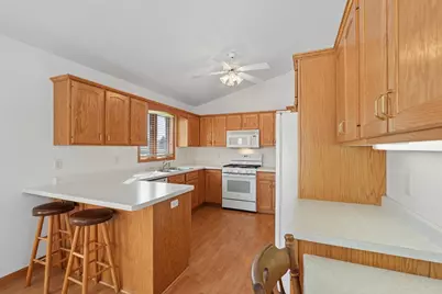 808 S Piety Street, Ellsworth, WI 54011 - Photo 8