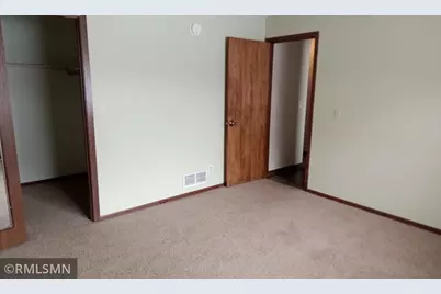 2323 Territorial Road, Saint Paul, MN 55114 - Photo 10