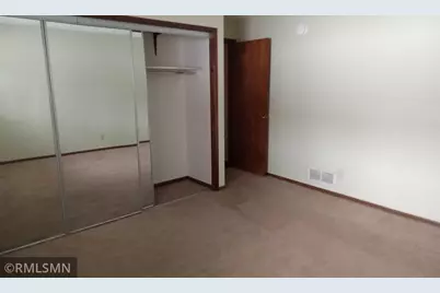 2323 Territorial Road, Saint Paul, MN 55114 - Photo 12