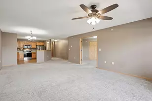 935 Ferndale St N, Maplewood, MN 55119 - Photo 12