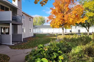 1721 Fulham St, Lauderdale, MN 55113 - Photo 18