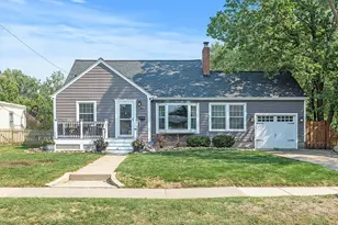 4128 Yates Ave N, Robbinsdale, MN 55422 - Photo 2