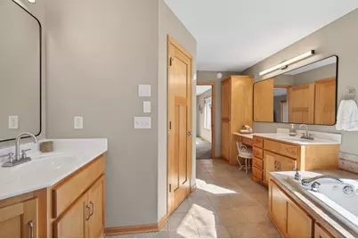 14831 Lac Lavon Drive, Burnsville, MN 55306 - Photo 36