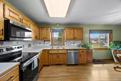 8407 Norway Street NW, Coon Rapids, MN 55433 - Photo 6