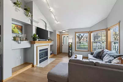 519 Old Steine Circle, New Brighton, MN 55112 - Photo 4