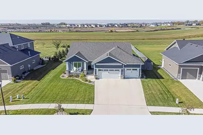 6969 Golden Valley Parkway S, Fargo, ND 58104 - Photo 8