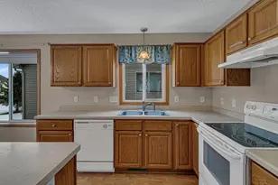 1600 Nuthatch Ave, Sartell, MN 56377 - Photo 8