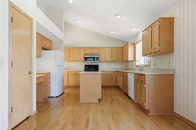 16657 Hutchinson Drive, Lakeville, MN 55044 - Photo 20