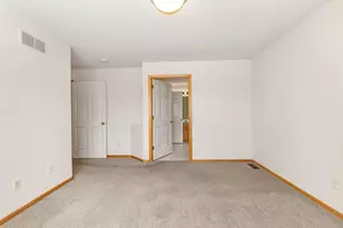 2734 Century Trail, Chanhassen, MN 55317 - Photo 16