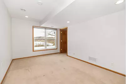 2734 Century Trail, Chanhassen, MN 55317 - Photo 32