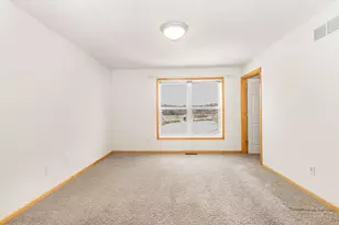 2734 Century Trail, Chanhassen, MN 55317 - Photo 14