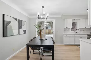 405 Minnesota Ave, Roseville, MN 55113 - Photo 8