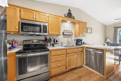 3316 35th Avenue S, Fargo, ND 58104 - Photo 6