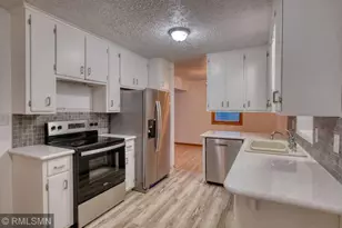 2531 Mayfair Ave, White Bear Lake, MN 55110 - Photo 8