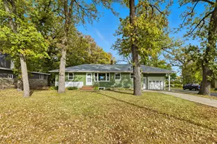 112 Lincoln Ave, Gaylord, MN 55334 - Photo 1