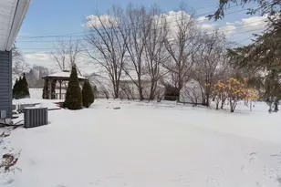 7724 Major Ave N, Brooklyn Park, MN 55443 - Photo 38