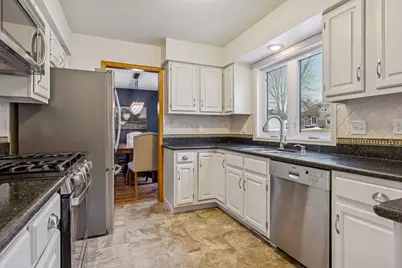 14997 Williamsburg Court, Eden Prairie, MN 55347 - Photo 18