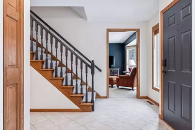 14997 Williamsburg Court, Eden Prairie, MN 55347 - Photo 4