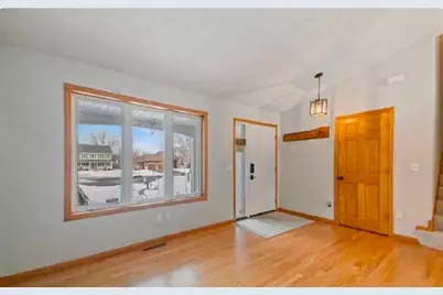 10050 Fox Run Cove, Woodbury, MN 55129 - Photo 2