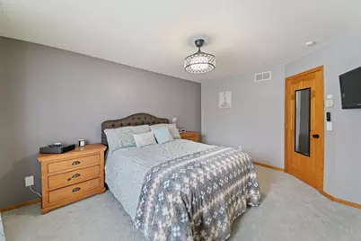 10050 Fox Run Cove, Woodbury, MN 55129 - Photo 14