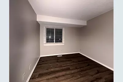 6865 Buckingham Road, Woodbury, MN 55125 - Photo 12