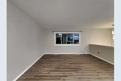 6865 Buckingham Road, Woodbury, MN 55125 - Photo 2