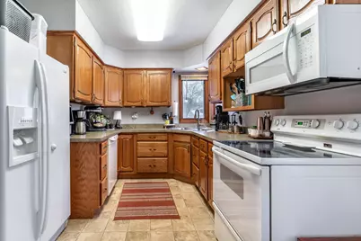 412 W Summit Avenue, Fergus Falls, MN 56537 - Photo 26