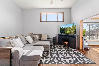 15675 Chasewood Court, Rosemount, MN 55068 - Photo 4