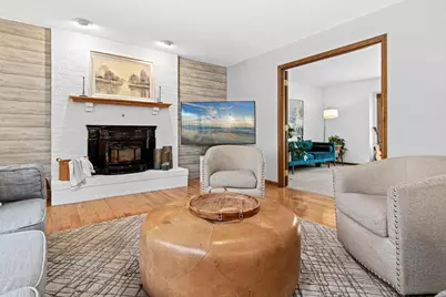 5816 Oxford Street N, Shoreview, MN 55126 - Photo 2