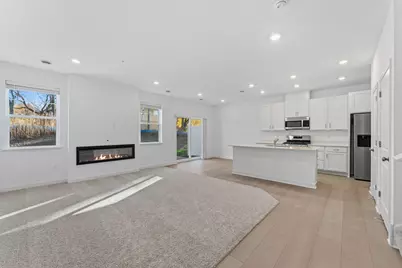 10525 Harbor Lane N, Maple Grove, MN 55369 - Photo 6