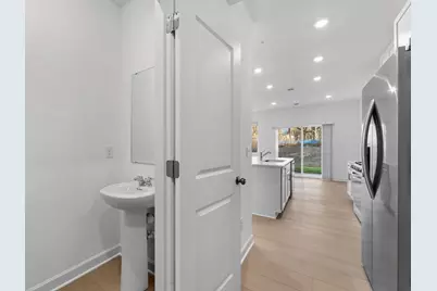 10525 Harbor Lane N, Maple Grove, MN 55369 - Photo 8